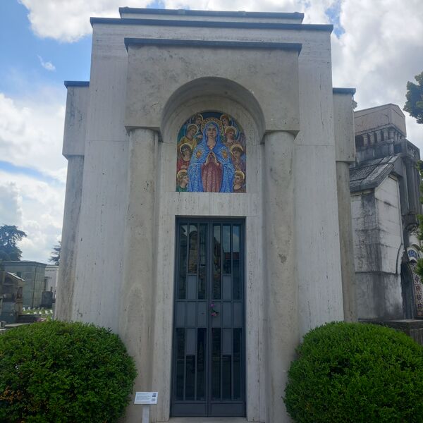 ملف:Mausoleum Barilla.jpg
