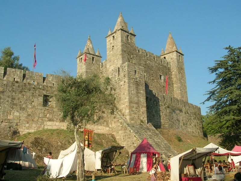 ملف:The Feira Castle.JPG