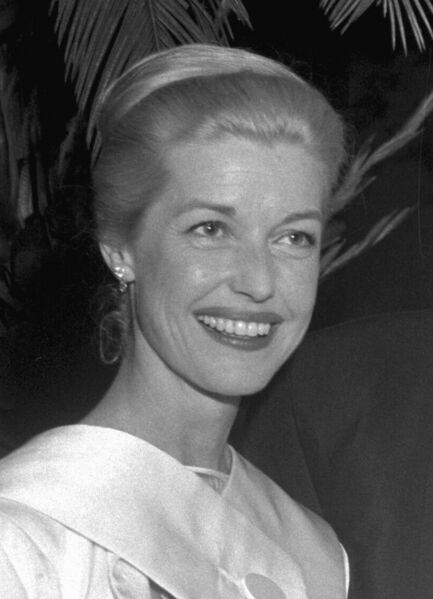 ملف:Anita Louise 1958 crop.jpg