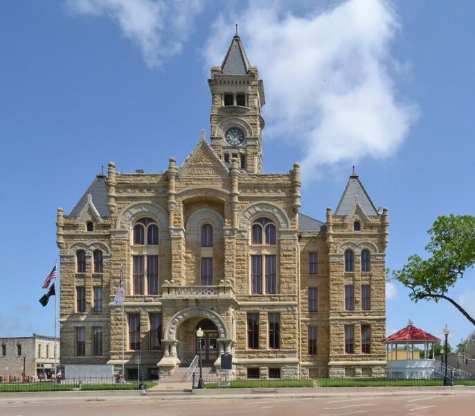 ملف:Lavaca County Courthouse full.JPG