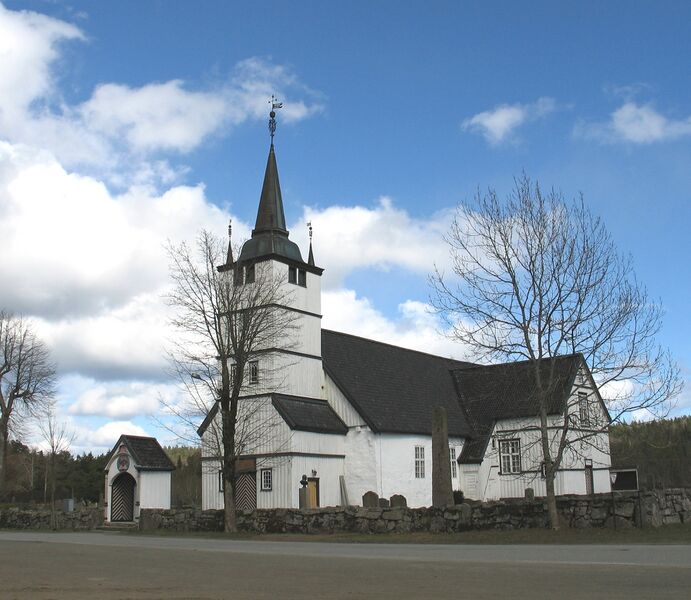 ملف:Tvedestrand Holt kirke a.JPG