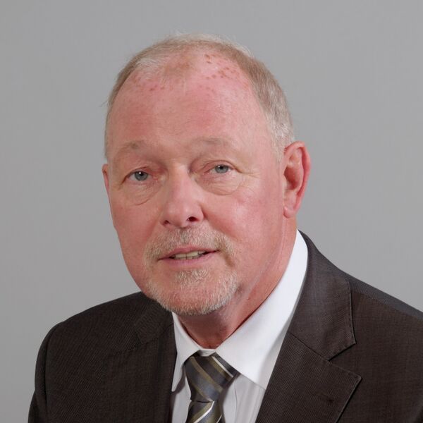 ملف:1392-ri-71-CDU Rainer Wiegard.jpg