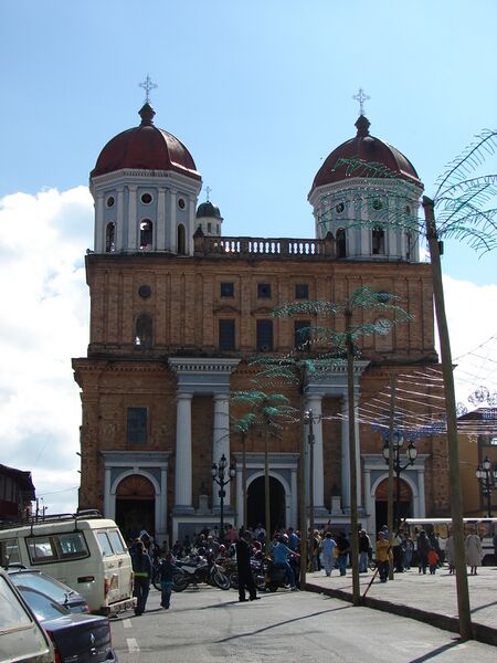 ملف:Santa Rosa de Osos-Catedral.jpg