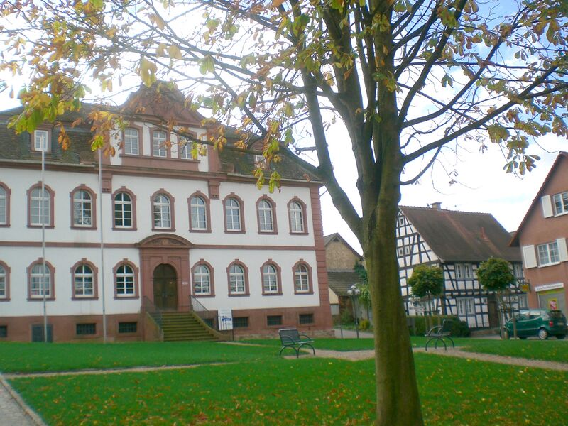 ملف:Bad König kastelo 1.jpg