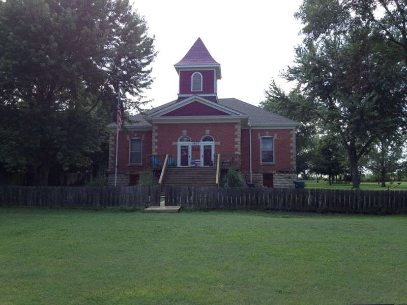 ملف:Detroit, Kansas School House.JPG