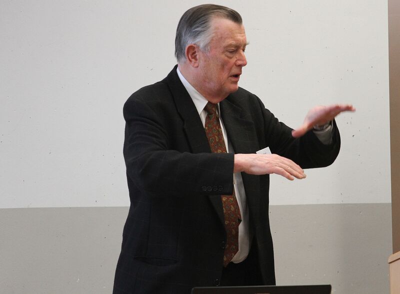 ملف:Einhard bezzel.jpg