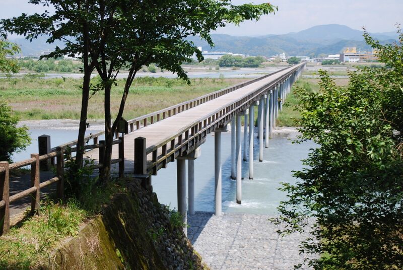 ملف:Horai-bridge1,Shimada-city,Japan.JPG