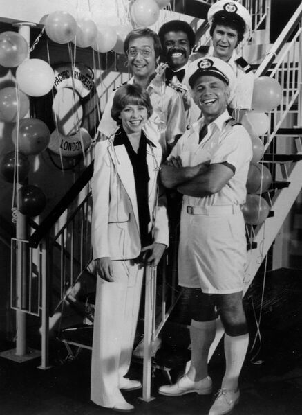 ملف:Love boat cast 1977.JPG