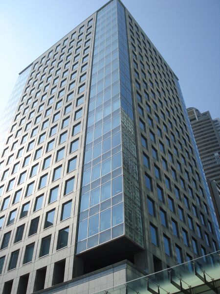 ملف:Shiodome shibarikyu Building.JPG