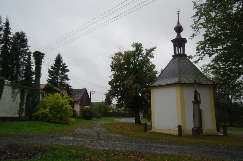 ملف:Svárkov, kaple2.jpg