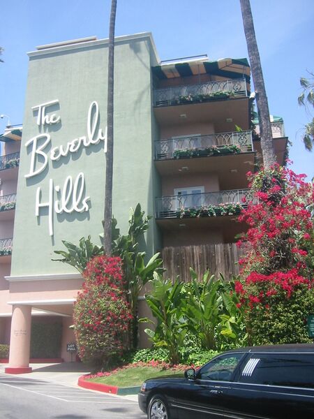 ملف:BeverlyHillsHotel03.jpg