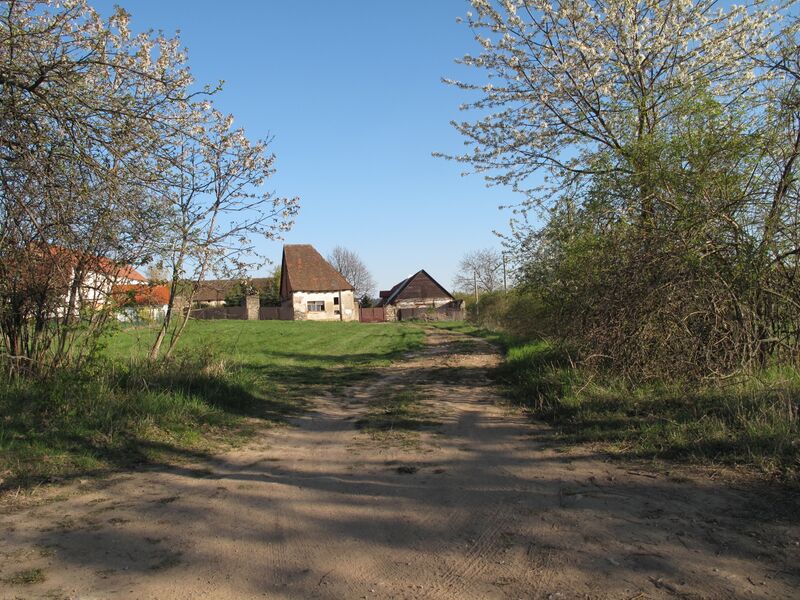 ملف:Kvašťov (Sedlec-Prčice), cesta II.jpg