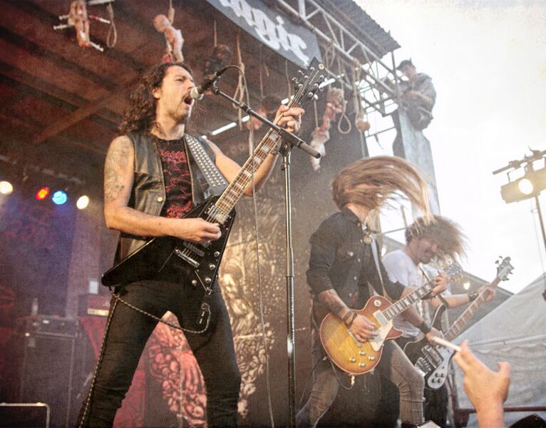 ملف:Procession (9324078721).jpg