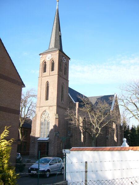 ملف:Volmerswerter Kirche.JPG
