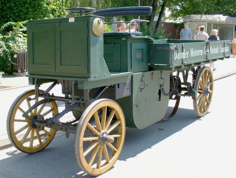 ملف:DMG-lastwagen-cannstatt-1896.jpg