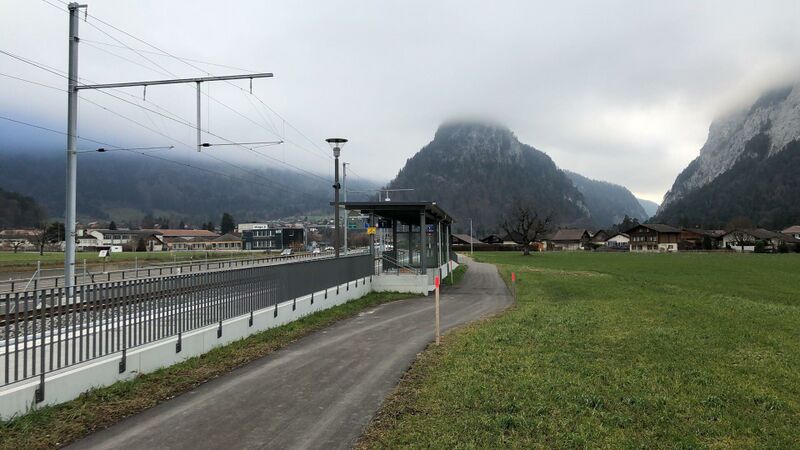 ملف:Eifeld railway station.jpg