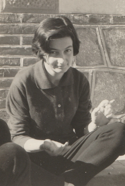 ملف:Giulia Adinolfi, otoño 1960.webp