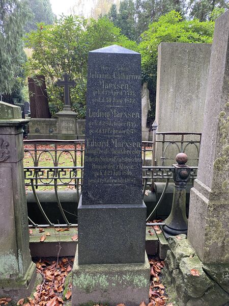 ملف:Grabstein Eduard Marxsen.jpg