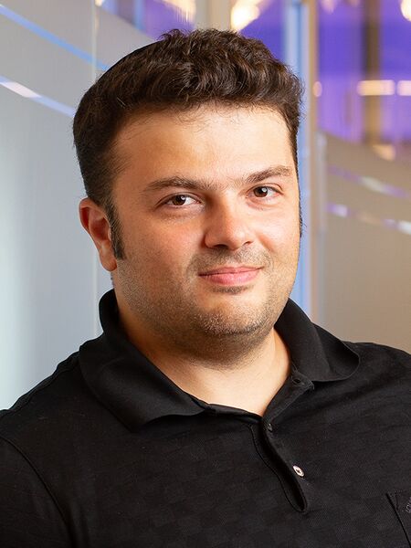 ملف:Yitzchak Mirilashvili (cropped).jpg