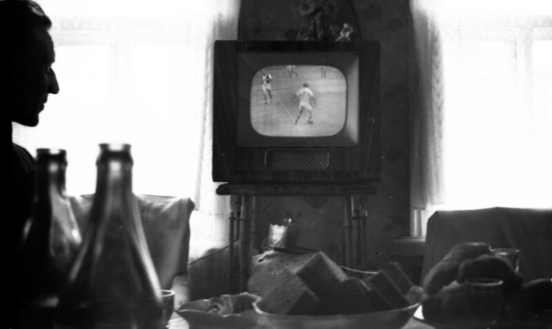 ملف:Телевизор Рекорд Б.jpg