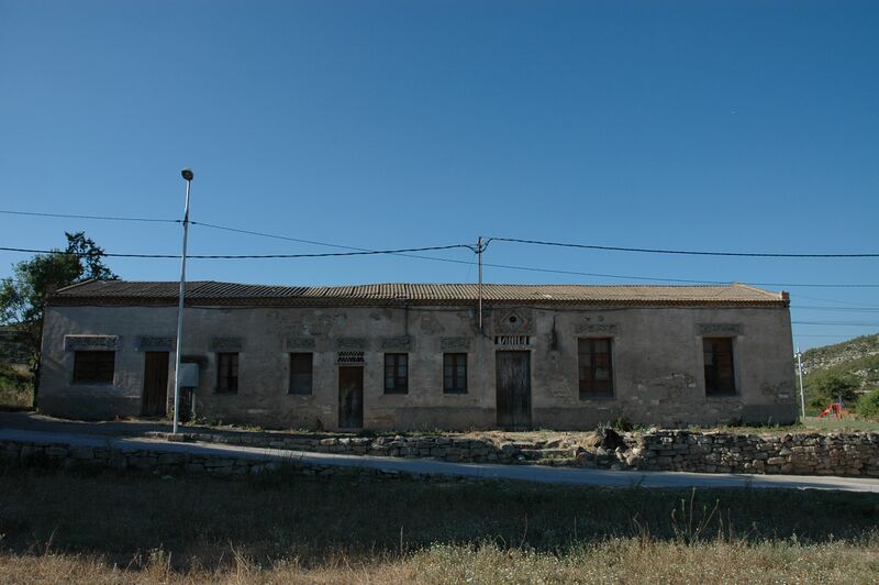 ملف:Antiga escola de Rubió.JPG