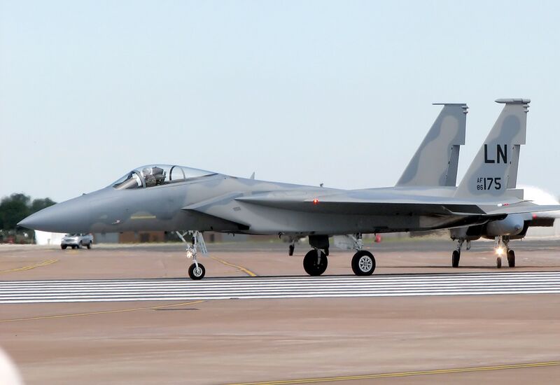 ملف:F-15c.eagle.86-0175.taxi.arp.jpg