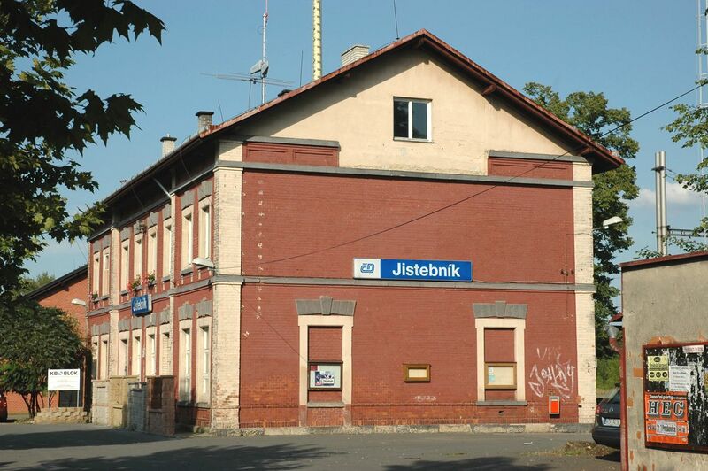 ملف:Jistebnik nadrazni budova.jpg