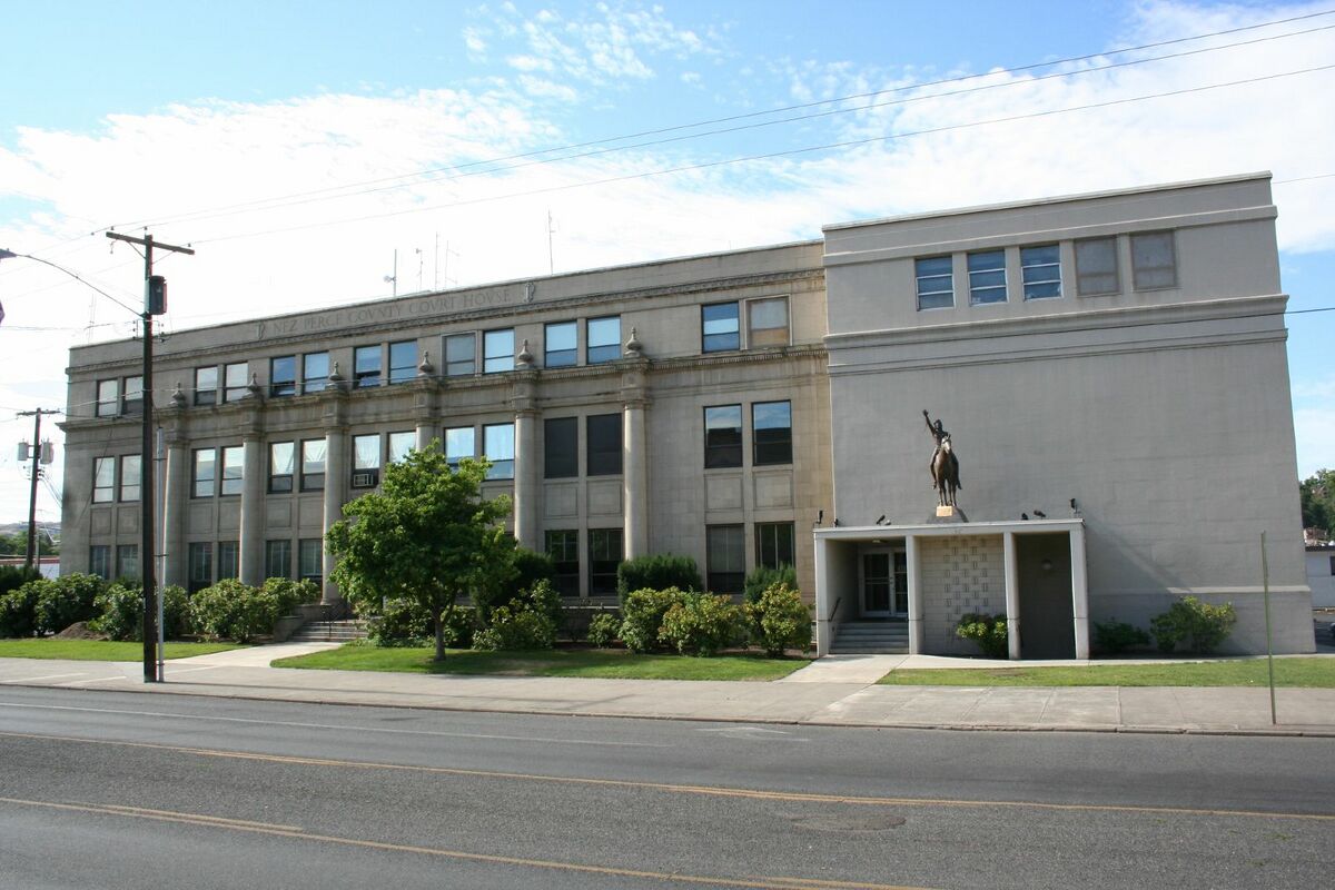 ملفNez Perce County Courthouse in Lewiston, Idaho.jpg المعرفة