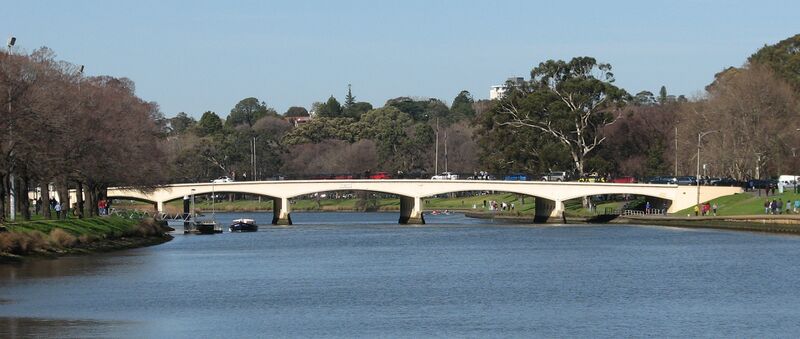 ملف:Swan Street Bridge Melbourne.jpg