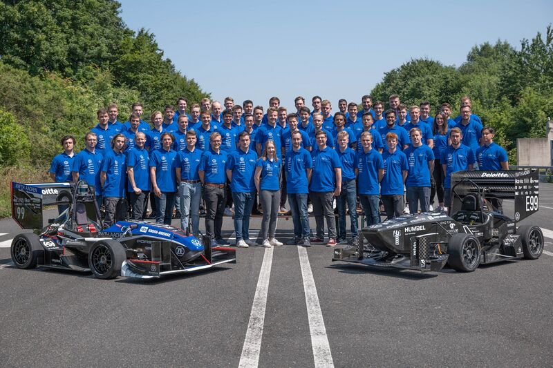 ملف:Team Ecurie Aix.jpg