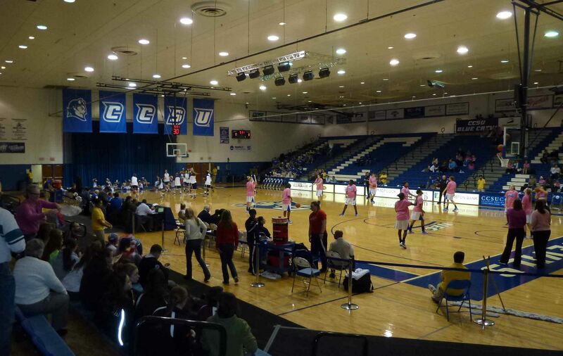 ملف:William H. Detrick Gymnasium.jpg