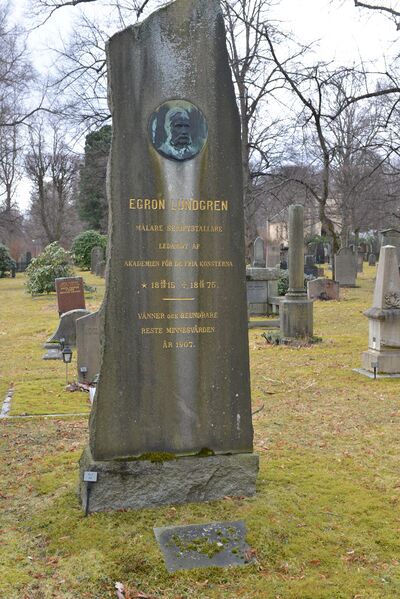 ملف:Egron Lundgrens grav.JPG