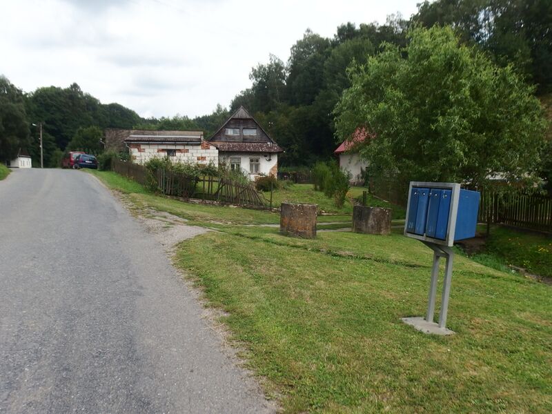 ملف:Prklišov, schránky.jpg