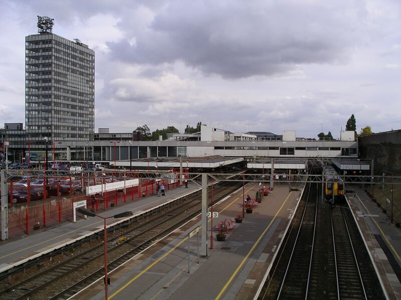 ملف:Cov railway station 18s07.JPG