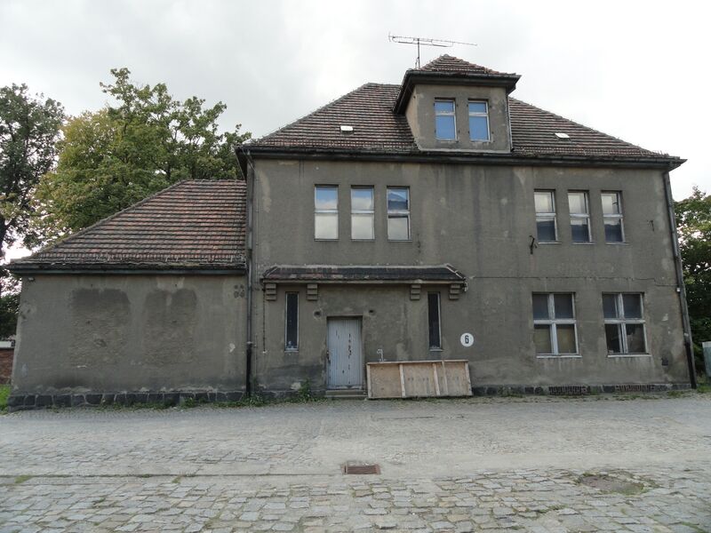 ملف:Kreisbahnhof Görlitz Rauschwalder Straße.JPG