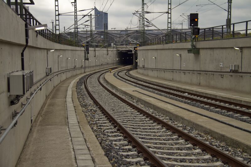 ملف:Nordwesteinfahrt City-Tunnel Leipzig.jpg