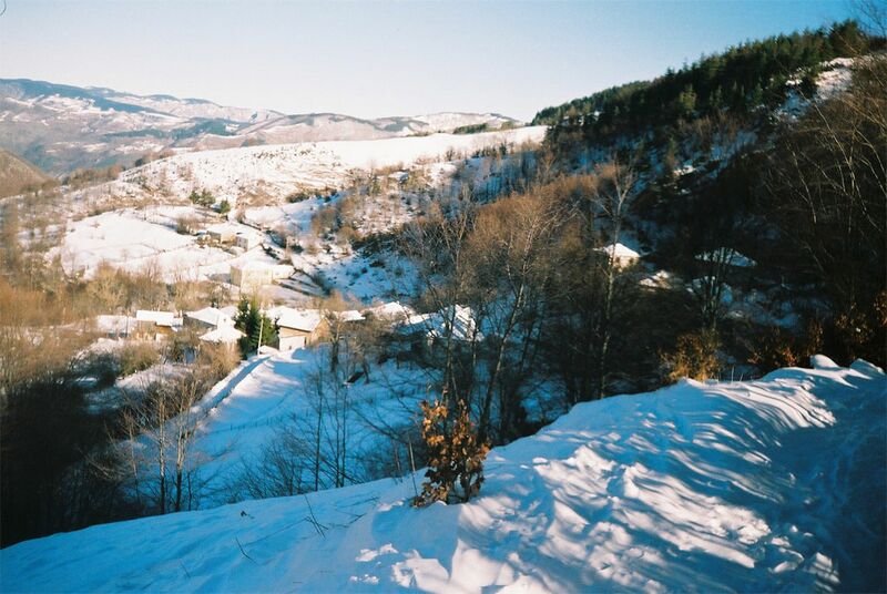 ملف:Balkan-mahala-winter-view.jpg