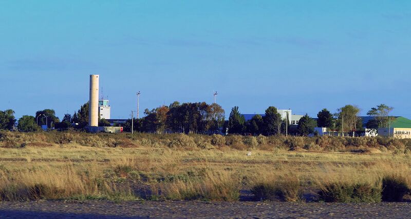 ملف:Aeropuerto Trelew, enero 2015.JPG