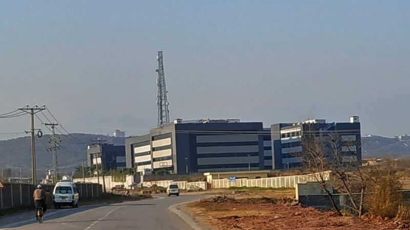 ملف:Zong headquarters Islamabad.jpg