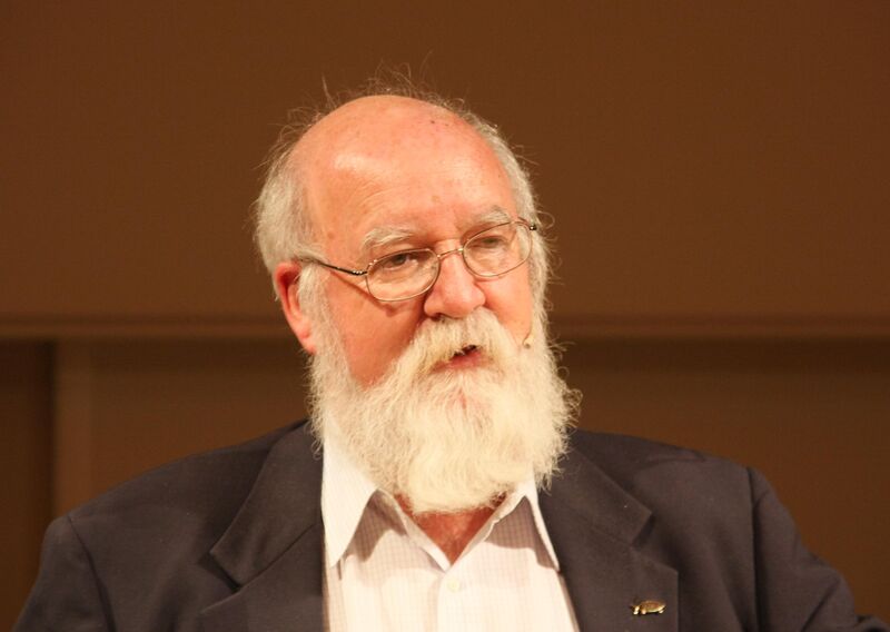 ملف:Daniel dennett Oct2008.JPG