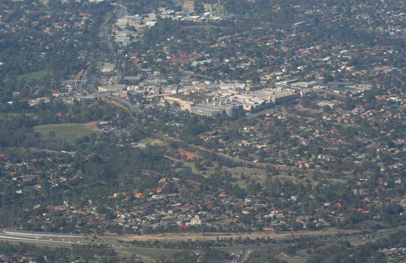 ملف:Greensborough-overall-aerial.jpg