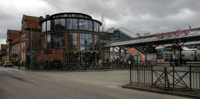 ملف:Hässleholms central-2.jpg