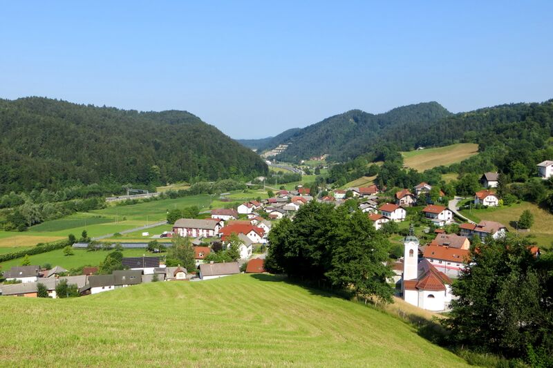 ملف:Krasnja Slovenia 3.jpg