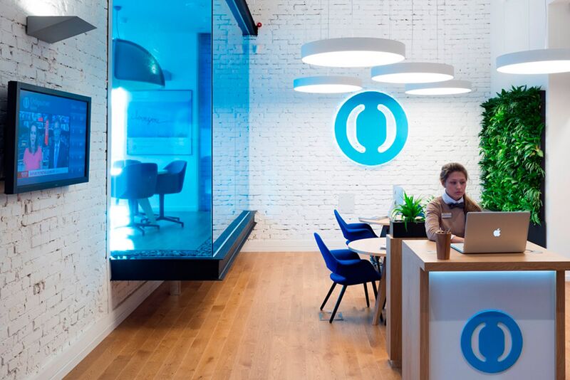 ملف:Офис банка "Открытие" (лобби).jpg