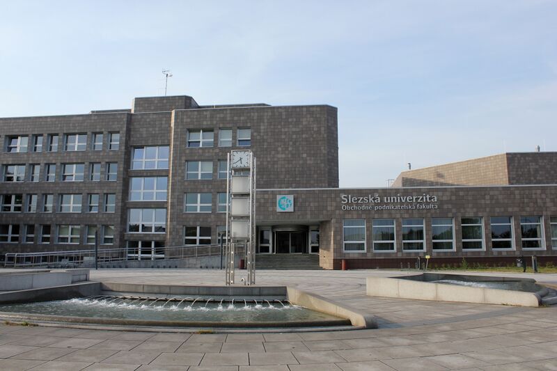 ملف:OPF SLU, Karviná-Fryštát.JPG