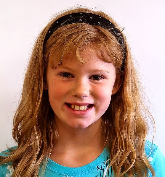 ملف:Strawberry Blond Girl.jpg