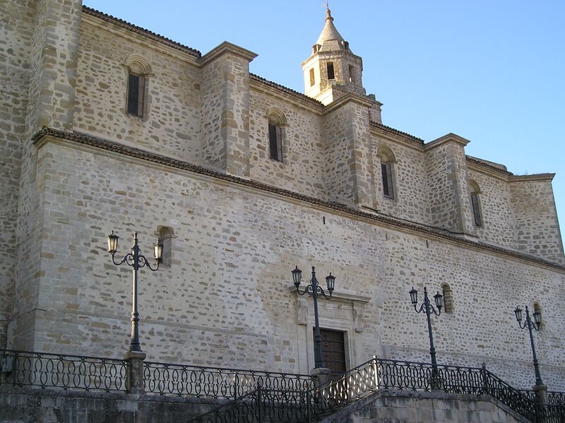 ملف:Villacarrillo iglesia lateral.JPG