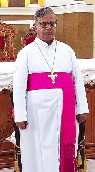ملف:Bishop Savarimuthu Arokiaraj.jpg