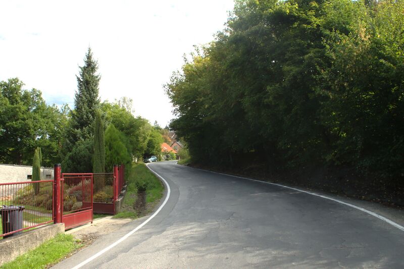 ملف:Davle, Sázava, zatáčka.jpg