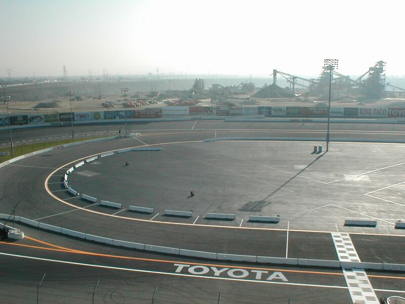 ملف:IrwindaleSpeedway.JPG